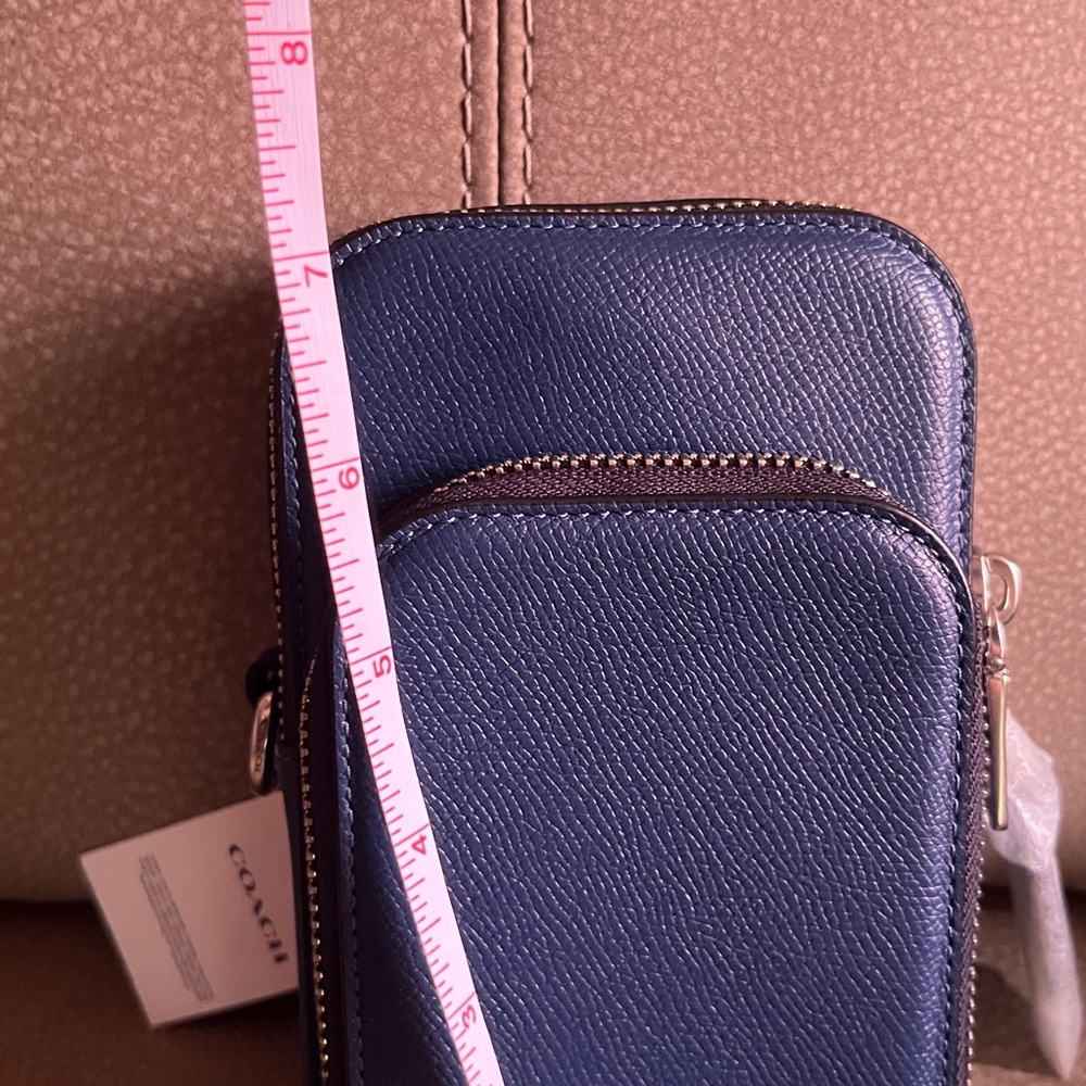 Brand new beautiful for everyone and every occasion I love the color blue - Picture 3 of 5